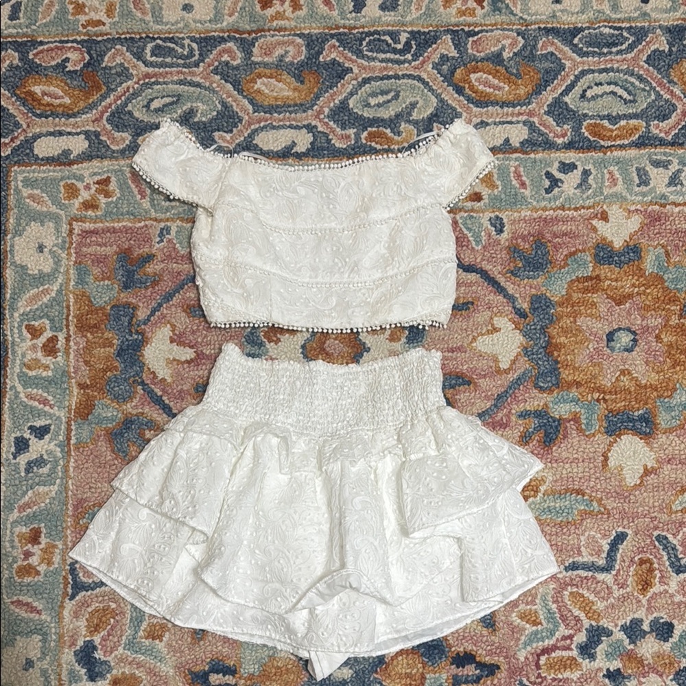 White Do + BE skirt-top Set